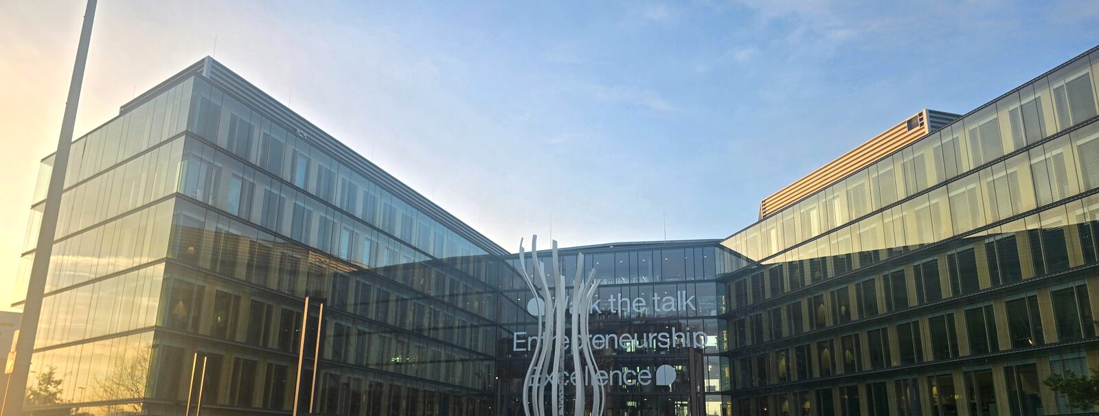 Modern commercial architecture — structured approach to business